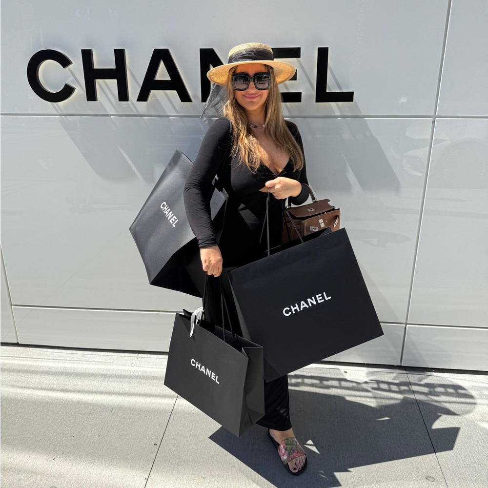 Shop my closet ellesluxury4u